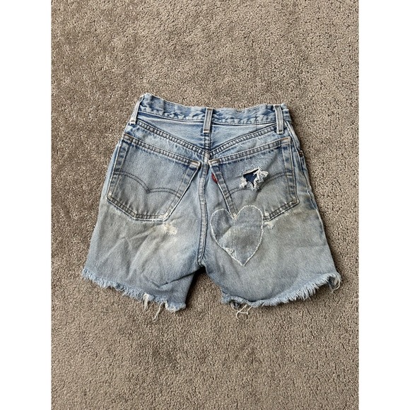 Vintage Womens Shorts 90s Levi's 501 Cut Off USA Made Heart Patch Denim Size W23 - Picture 1 of 8